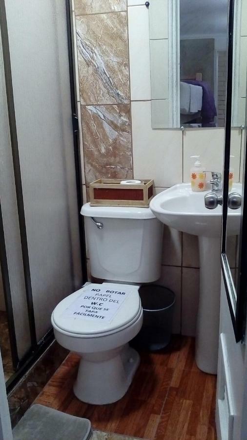 Hostal Las Condes Familiar Σαντιάγκο Εξωτερικό φωτογραφία